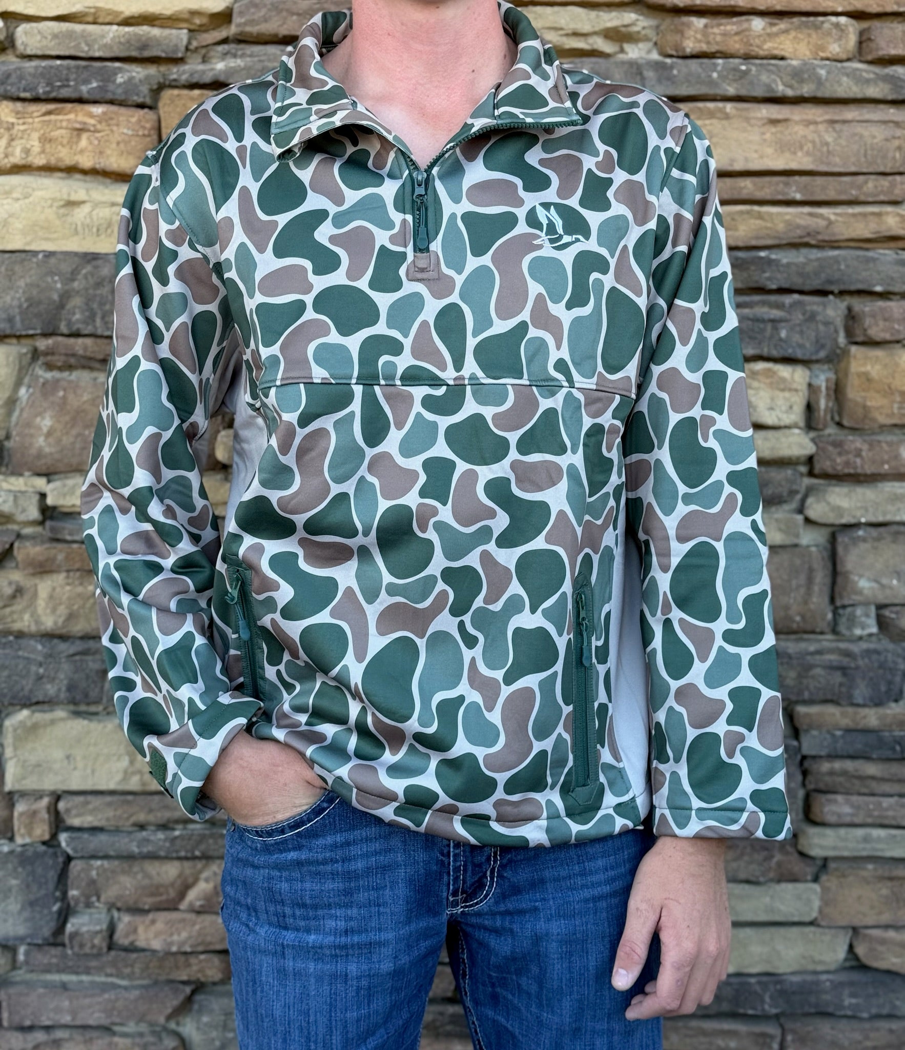 Roost quarter zip pullover