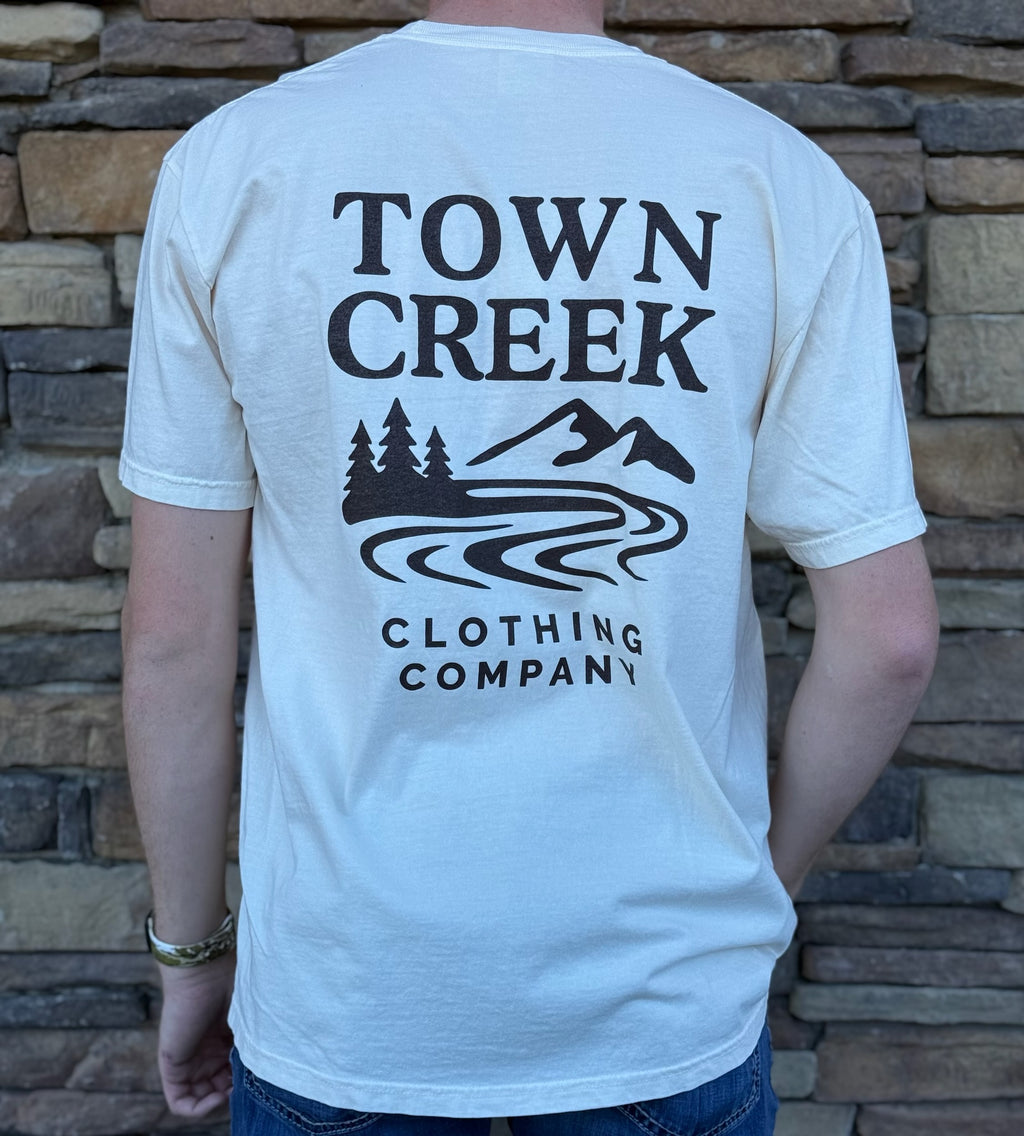 Town Creek beige tee