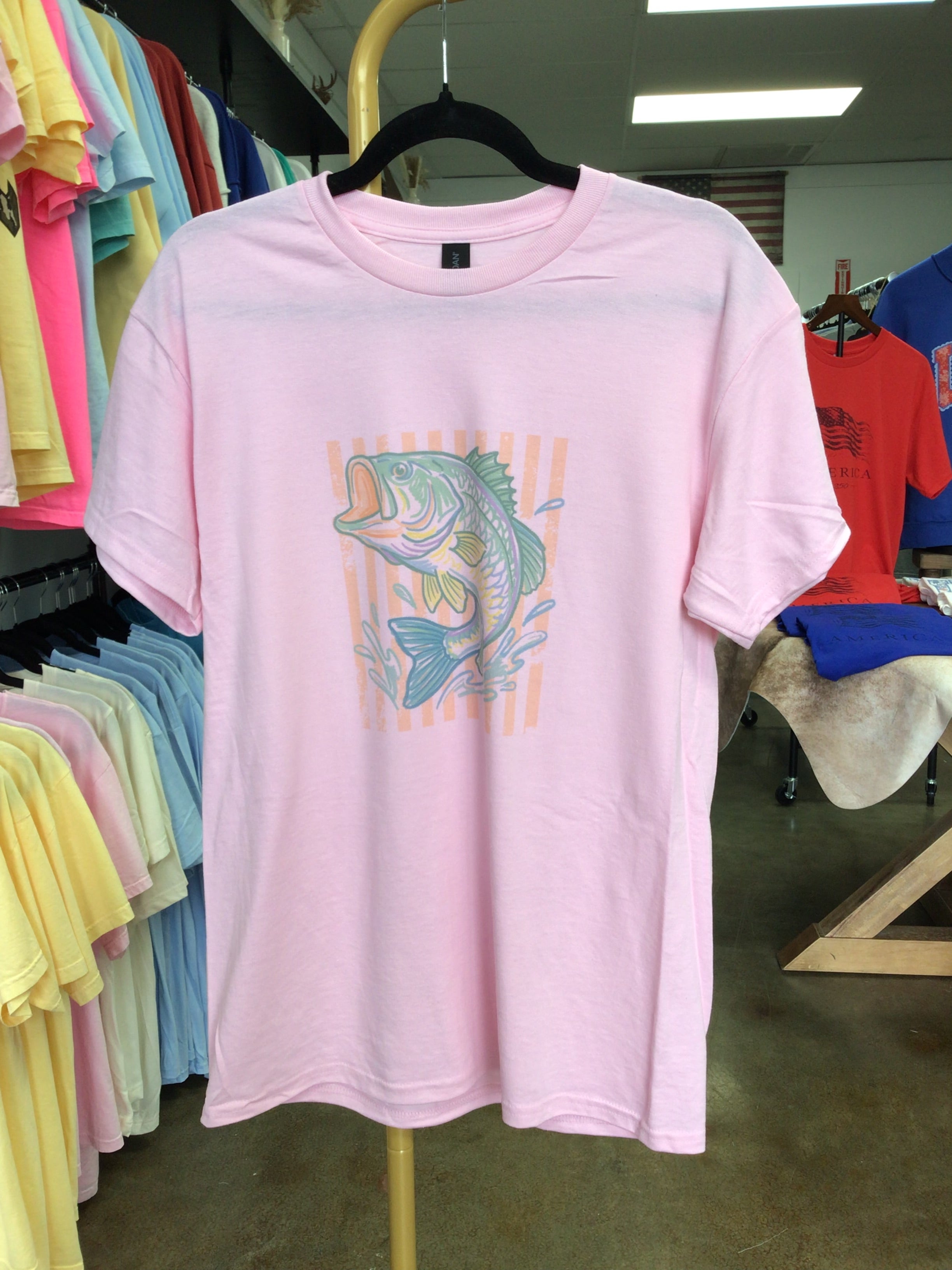 Fish Gildan T-shirt
