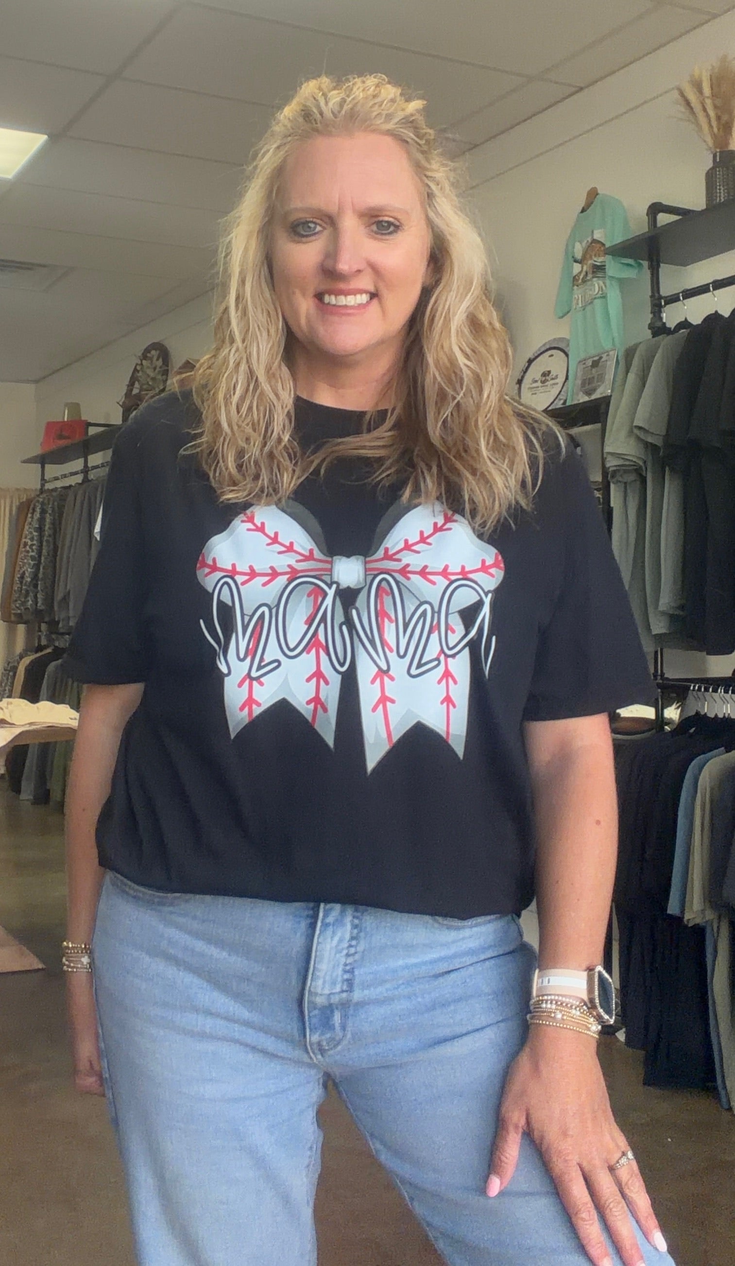 Baseball mama bow tee