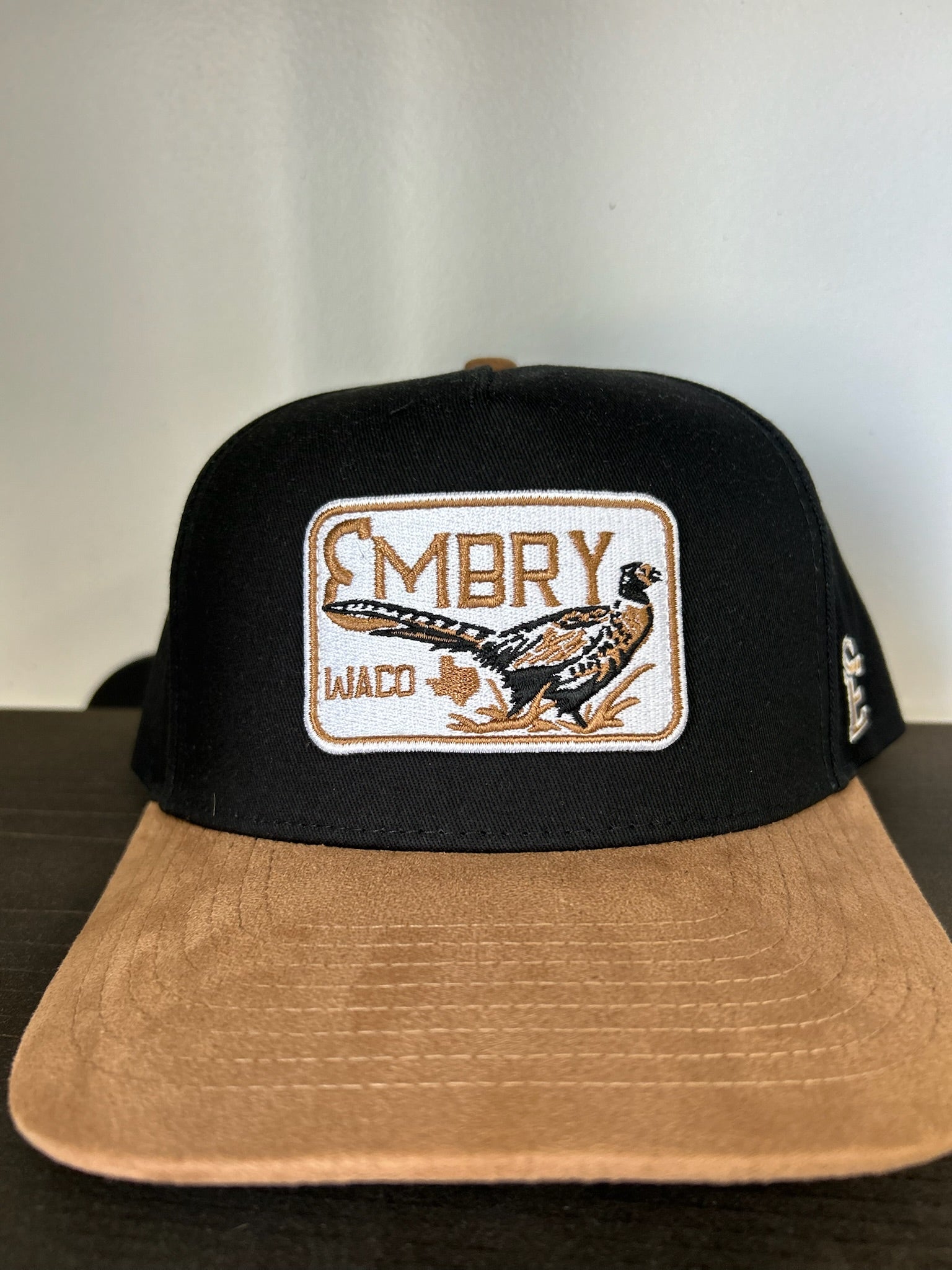 Embry black brown pheasant hat