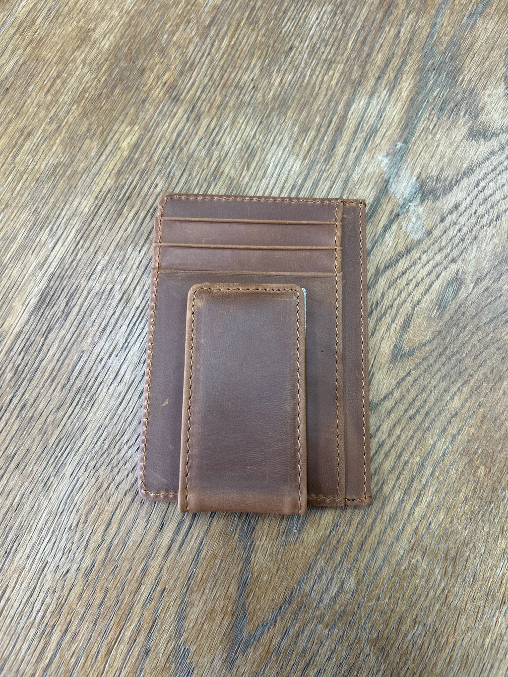 Leather wallet with magnet clip light brown