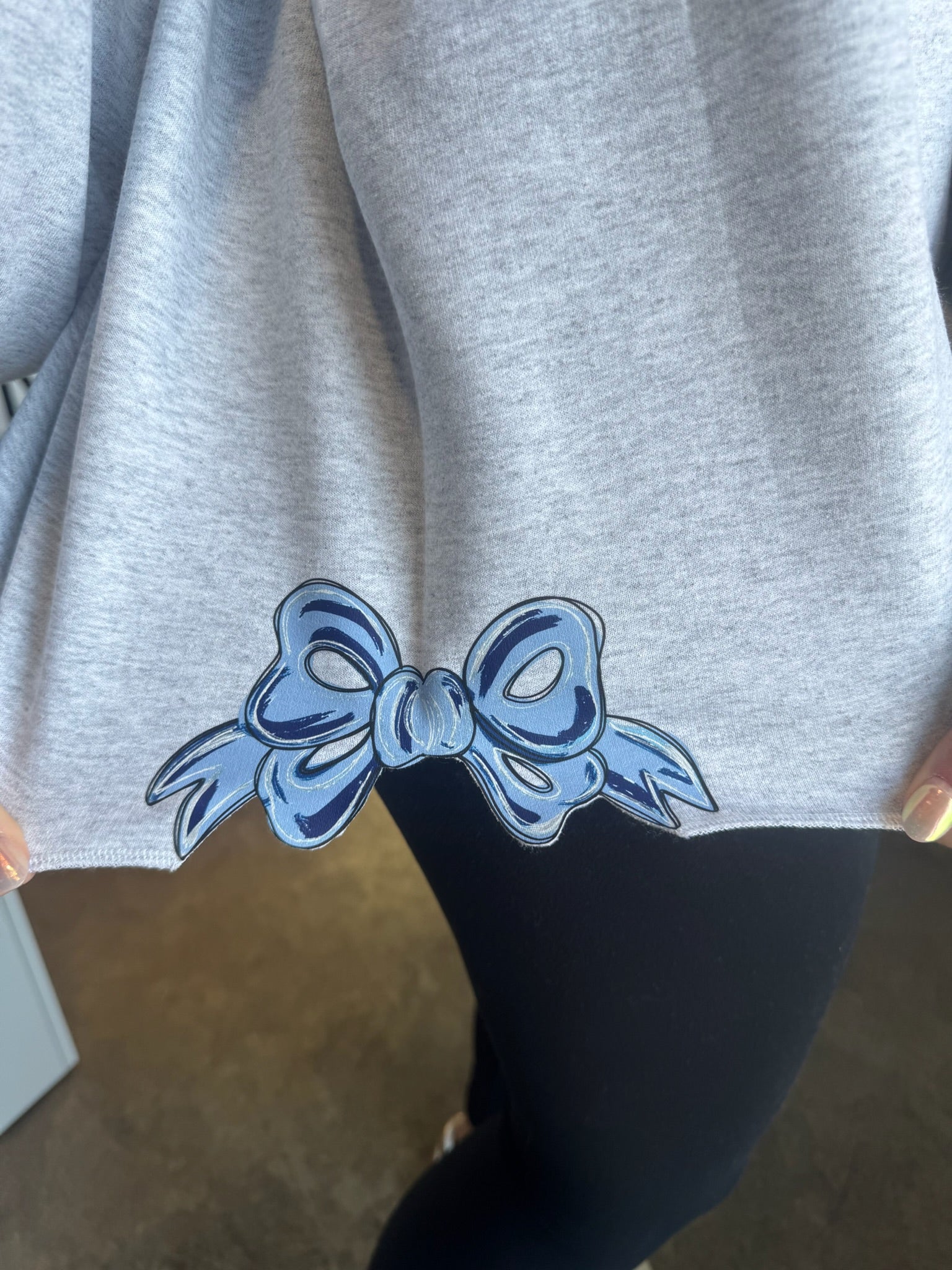 Plainview Bears Light Grey Bow Sweatshirt