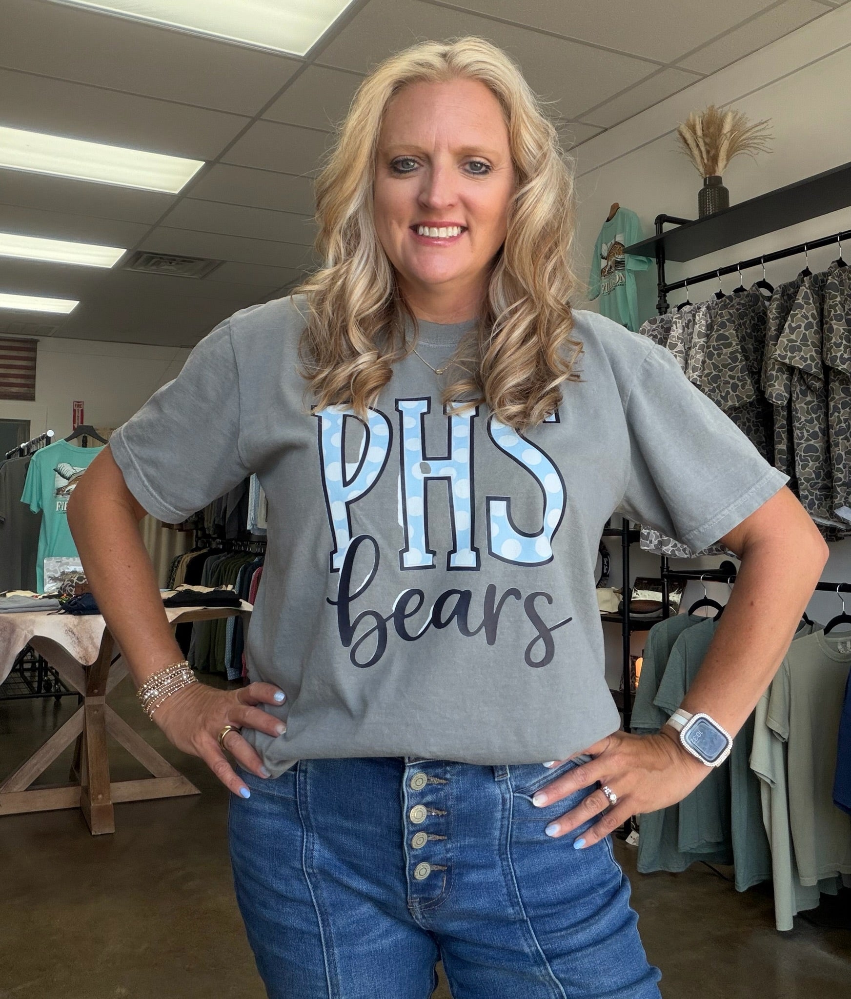 Plainview bears grey comfort color tee